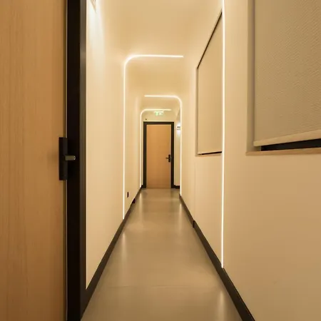 Athensowl Aparthotel *