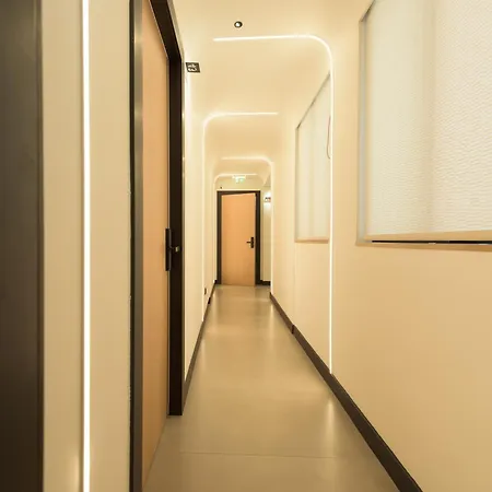 Aparthotel Athensowl *
